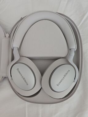 Bowers & Wilkins Light Gray Over-Ear Wireless Headphones